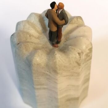 Rzeźba zatytułowany „Gravé dans le Marbre” autorstwa Maroussia Chanut, Oryginalna praca, Żywica