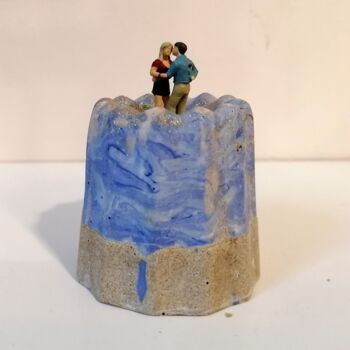 Sculpture titled "Gold Blue Lovers" by Maroussia Chanut, Original Artwork, Resin
