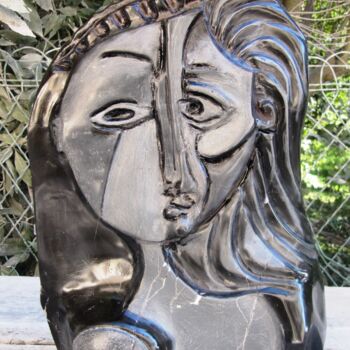 Escultura titulada "Tête de Femme" por Marpa, Obra de arte original, Piedra