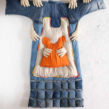 Sculpture intitulée "Viajo sola" par Marta Santos, Œuvre d'art originale