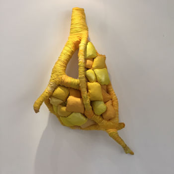 Sculpture intitulée "un-coeur-ensoleille…" par Marta Santos, Œuvre d'art originale