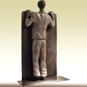 Sculpture titled "de l'autre côté" by Martine France Moreau, Original Artwork, Bronze