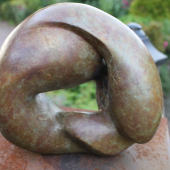 Sculpture titled "volupté" by Martine France Moreau, Original Artwork, Bronze