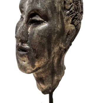 Sculpture titled "petit visage "raku"" by Martis, Original Artwork, Ceramics