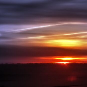 Fotografia zatytułowany „Sunset among the Cl…” autorstwa Mary Joan Attard, Oryginalna praca