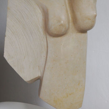 제목이 "Angela"인 조형물 Maryvonne Lorgeré로, 원작, 돌