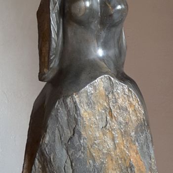 Sculpture titled "Alexia" by Maryvonne Lorgeré, Original Artwork, Stone