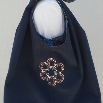 Artisanat intitulée "Sac réversible bleu…" par Maryse Tisnés, Œuvre d'art originale