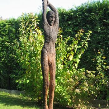 Скульптура под названием "Stehender Trost" - Matthias Trott, Подлинное произведение искусства, Дерево