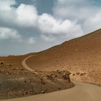 Photographie intitulée "Volcano - Island of…" par Matthieu Lê, Œuvre d'art originale, Photographie numérique