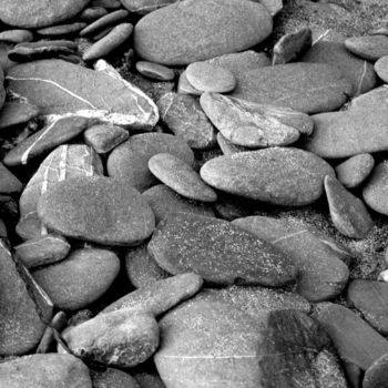 Fotografia intitolato "Pebbles3" da Matt Scholes, Opera d'arte originale