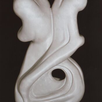 「Indifferenza umana」というタイトルの彫刻 Mauro Vaccaiによって, オリジナルのアートワーク, ストーン