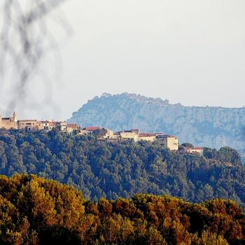 Photography titled "Castellet village" by Martine Maury, Original Artwork, Non Manipulated Photography
