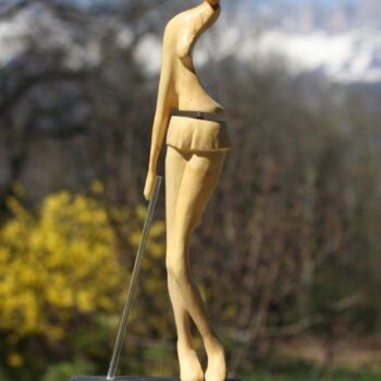 Sculpture intitulée "Belles jambes" par Max Bernard, Œuvre d'art originale, Bois