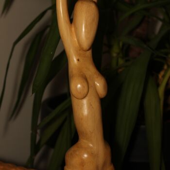 Скульптура под названием "Quelle belle journé…" - Max Bernard, Подлинное произведение искусства, Дерево