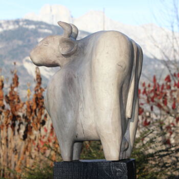 Sculpture titled "la vache" by Max Bernard, Original Artwork, Wood