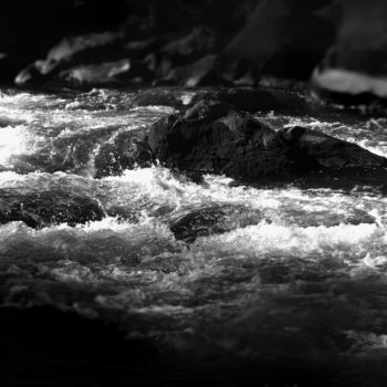 Fotografia intitulada ""Deschutes river ro…" por Michael C Bertsch, Obras de arte originais