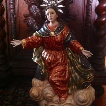 Escultura titulada "Virgen Asunción de…" por Carolina Silva, Obra de arte original, Madera