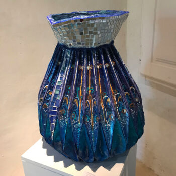 Sculptuur getiteld "Vase bleu" door Meiling Alvarez Marquez, Origineel Kunstwerk, Tabel kunst