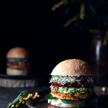 Fotografie getiteld "Le burger du printe…" door Melancholya, Origineel Kunstwerk, Digitale fotografie