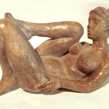 Sculpture intitulée "PETITE FEMME" par Melanie Quentin, Œuvre d'art originale, Métaux