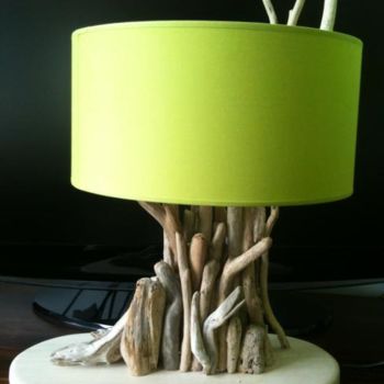 Design intitulée "lampe bois flotté v…" par Antoni Menu, Œuvre d'art originale