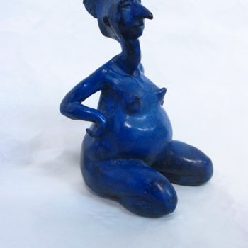 Sculpture titled "FEMME POULE" by Messapi, Original Artwork, Bronze