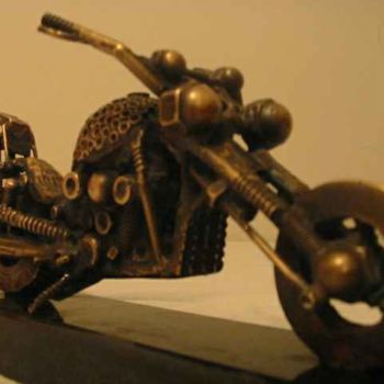 Sculpture titled "motorsiklet 002" by Murat Güçlüer, Original Artwork, Bronze