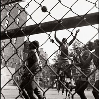 Photographie intitulée "Black Basket. NY 19…" par Michel Berberian, Œuvre d'art originale