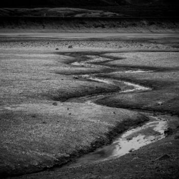 Photographie intitulée "Noire Islande 2" par Michel Daumergue, Œuvre d'art originale, Photographie non manipulée