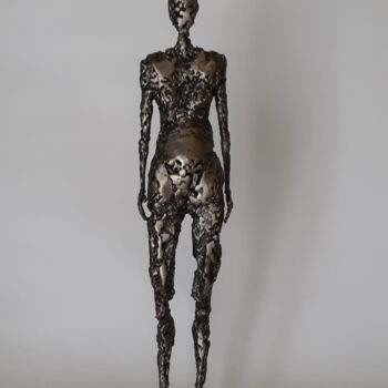 Sculpture titled "En attente" by Michel Marzin, Original Artwork, Metals