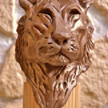Sculpture titled "La Lionne" by Michel Rieb, Original Artwork, Clay
