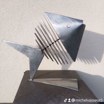 Sculpture titled "Poisson" by Michel Vasseur, Original Artwork, Metals