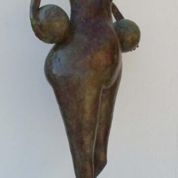 Sculpture intitulée "voleuse" par Micheldejos, Œuvre d'art originale