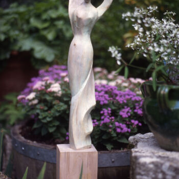 Sculpture titled "Femme ailée" by Michel Ferre, Original Artwork, Wood
