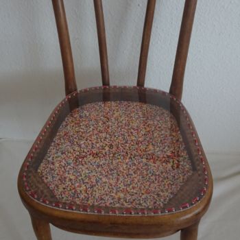 Artesanato intitulada "chaise petites perl…" por Michel Pittet, Obras de arte originais