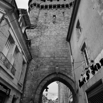 Fotografie getiteld "Porte la Souterraine" door Michel Verna, Origineel Kunstwerk, Digitale fotografie