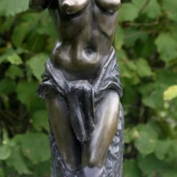 Sculpture intitulée "vénus 3" par Joelle Michenet, Œuvre d'art originale, Bronze