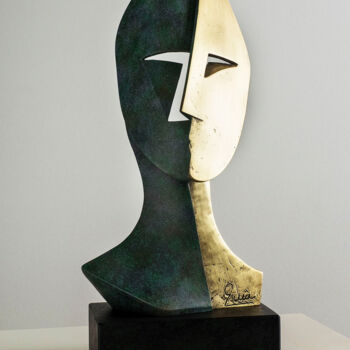 Sculpture titled "Big Cubiste Mask" by Miguel Guía, Original Artwork, Bronze