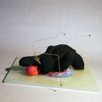 Sculpture titled "Camille n°3-09" by Mike Chanfreut (Mikee), Original Artwork, Paper maché