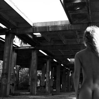 urban nude 2
