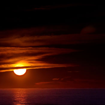 Photographie intitulée "coucher de soleil e…" par Miodrag Aubertin, Œuvre d'art originale