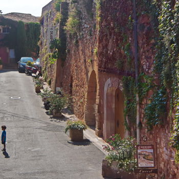 Photographie intitulée "le village de Rouss…" par Miodrag Aubertin, Œuvre d'art originale