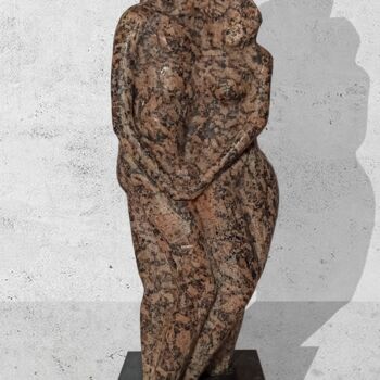Скульптура под названием "Kiss of love" - Miraga Shahbazov, Подлинное произведение искусства, Камень