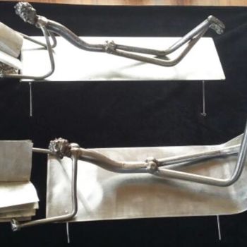 Sculpture titled "Lecteurs" by Carlos Miranda, Original Artwork, Metals