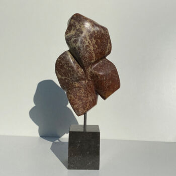 Escultura intitulada "Statue Galastone" por Mirjam De Nijs, Obras de arte originais, Pedra