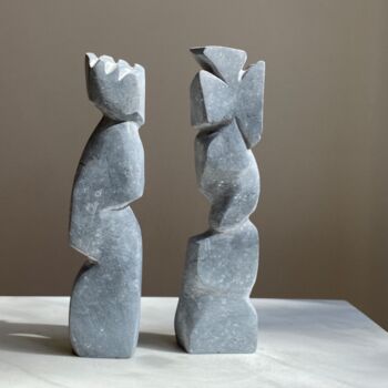 Скульптура под названием "King and Queen" - Mirjam De Nijs, Подлинное произведение искусства, Камень