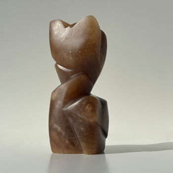 Rzeźba zatytułowany „Sprouting” autorstwa Mirjam De Nijs, Oryginalna praca, Kamień