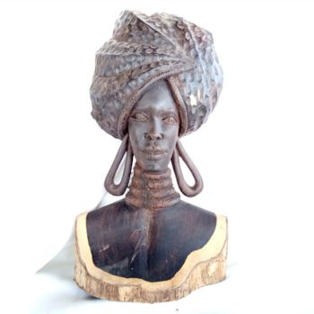 Skulptur mit dem Titel "Femme splendide,Gor…" von Jafeth Moiane, Original-Kunstwerk, Holz