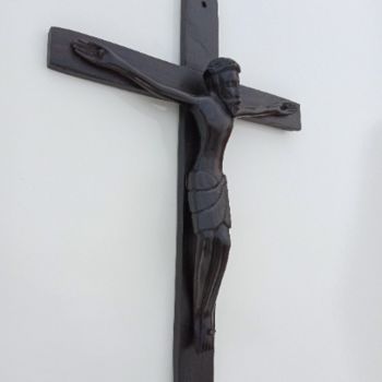 제목이 "Jesus Christ,Jesus…"인 조형물 Jafeth Moiane로, 원작, 나무
